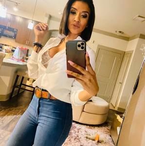 Meet your Posher, Evey